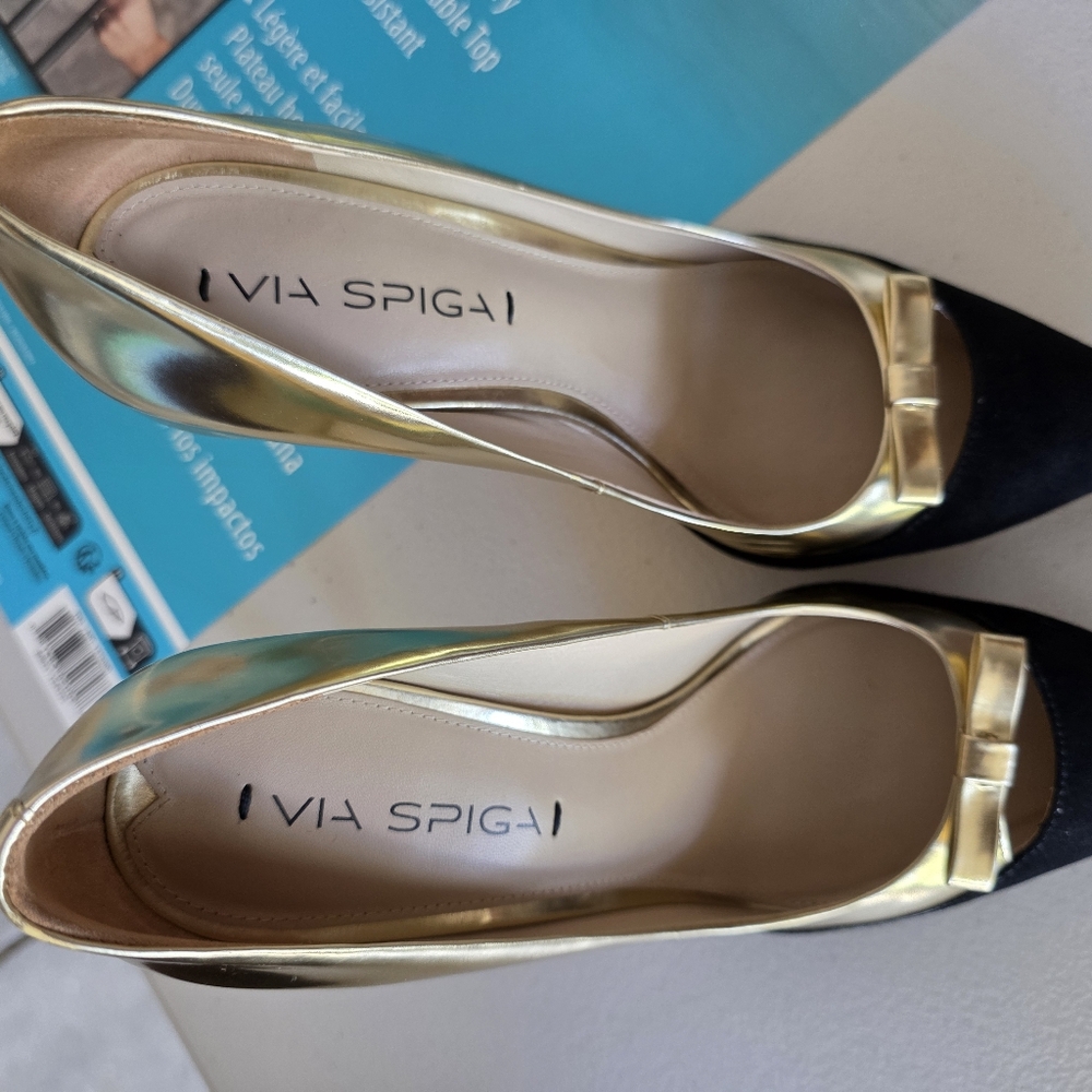 Via Spiga Black and Gold Bow Heels